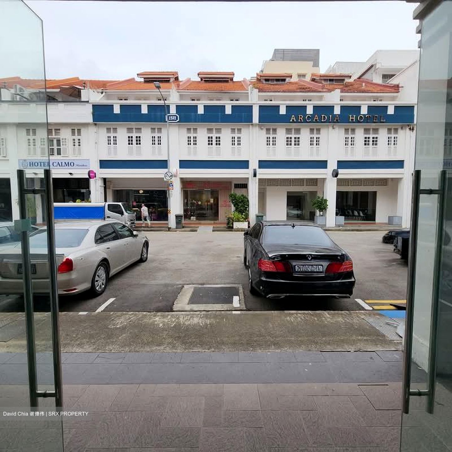 Hamilton Road (D8), Retail #572598781